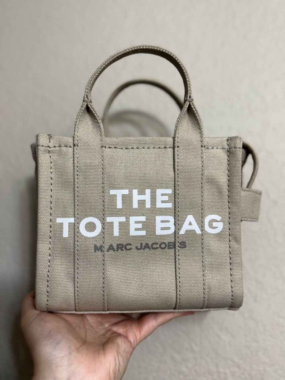 Marc Jacobs The Tote Bag Crossbody Small Canvas Tote in Beige